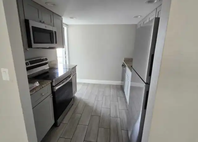 Property at 4952 Vincennes St #2, Cape Coral, FL, 33904, 2 beds, 2 baths, [object Object]