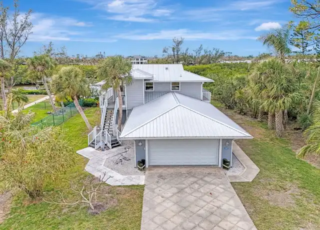 Property at 900 Oxford Dr, Englewood, FL, 34223, 3 beds, 2.5 baths, [object Object]