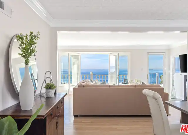 Property at 2407 Bayview Dr, Manhattan Beach, CA, 90266, 2 beds, 2.5 baths, [object Object]