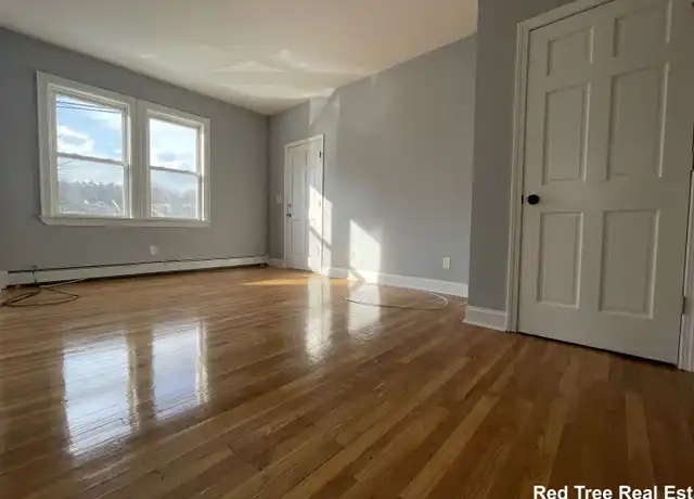 Property at 7 High Street Pl Unit U7, Brookline, MA, 02445, 2 beds, 1 bath, [object Object]