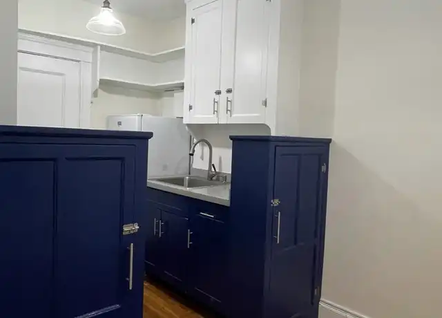 Property at 6 Washington Ave #11, Cambridge, MA, 02140, 0 beds, 1 bath, [object Object]