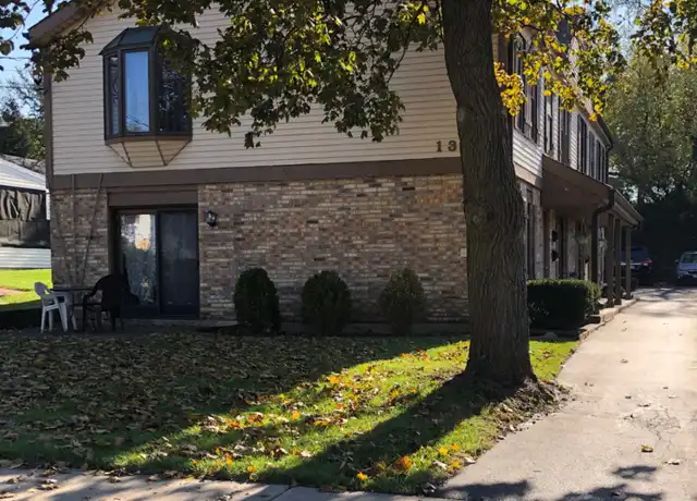 Property at 131 Newberry Ave, Libertyville, IL, 60048, 2 beds, 1 bath, [object Object]