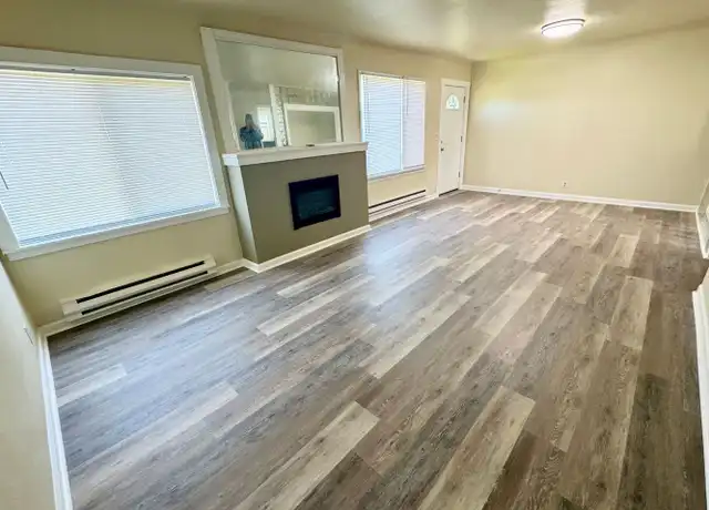 Property at 415 11th St Pl #1, Bremerton, WA, 98337, 2 beds, 1 bath, [object Object]