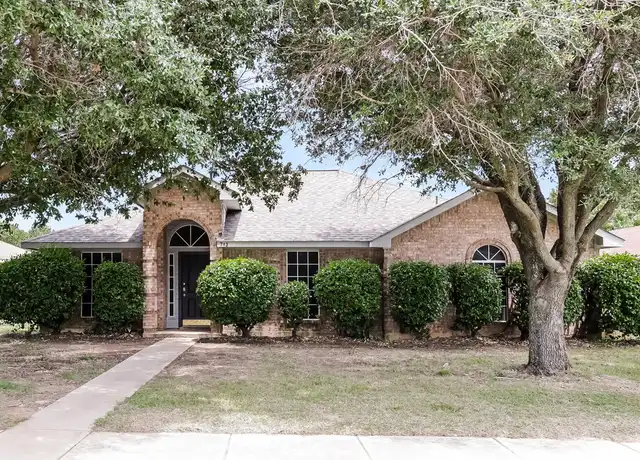 Property at 713 Crenshaw Dr, Cedar Hill, TX, 75104, 3 beds, 2 baths, [object Object]