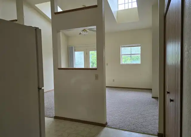 Property at 605 E Grand St Unit D, Springfield, MO, 65807, 2 beds, 2 baths, [object Object]