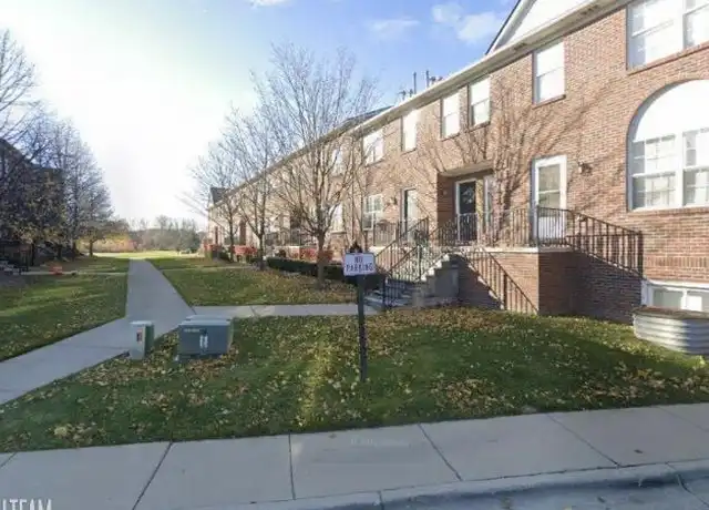Property at 43074 Burlington Dr, Sterling Heights, MI, 48313, 2 beds, 2.5 baths, [object Object]