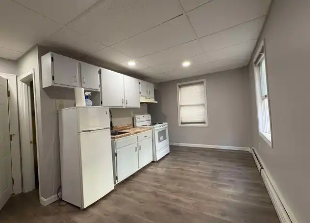 Property at 71 Water St Unit 28, Hallowell, ME, 04347, 1 bed, 1 bath, [object Object]