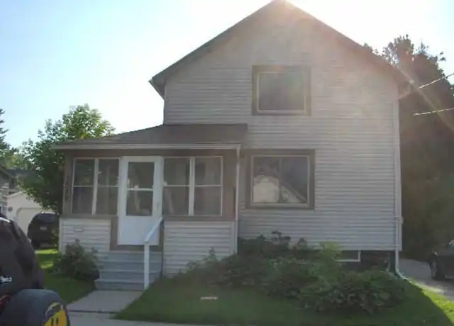 Property at 1529 N Oneida St, Appleton, WI, 54911, 4 beds, 1 bath, [object Object]