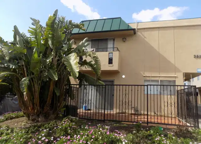 Property at 3519 Dunn Dr Unit 04, Los Angeles, CA, 90034, 0 beds, 1 bath, [object Object]