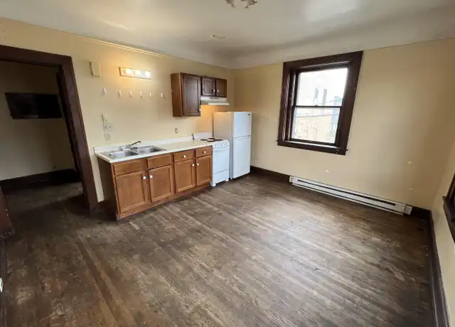 Property at 622 Shinnick St, Zanesville, OH, 43701, 1 bed, 1 bath, [object Object]