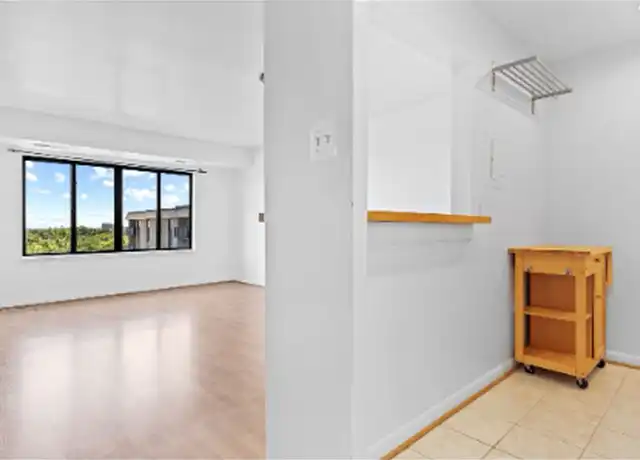 Property at 3101 S Manchester St #903, Falls Church, VA, 22044, 1 bed, 1 bath, [object Object]