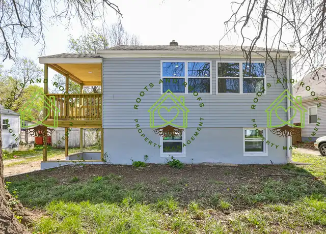 Property at 2120 N Broadway Ave, Springfield, MO, 65803, 4 beds, 2.5 baths, [object Object]
