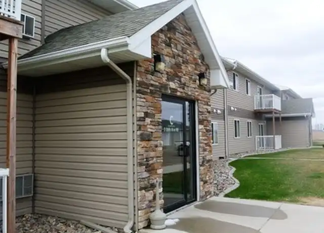 Property at 3 36th Ave NE Unit 211, Minot, ND, 58703, 2 beds, 1 bath, [object Object]