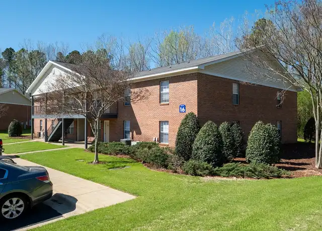 Property at Regal Pointe Apartment Homes - 5001 Cypress Creek Ave E, Tuscaloosa, AL, 35405, 2 beds, 1-2 bath, [object Object]