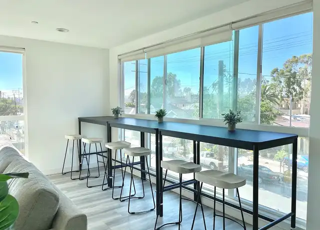Property at 1476 W 35th St, Los Angeles, CA, 90018, 13-18 beds, 13-18 baths, [object Object]