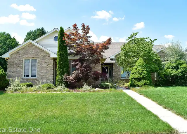 Property at 5841 Ruby Dr, Troy, MI, 48085, 4 beds, 3.5 baths, [object Object]