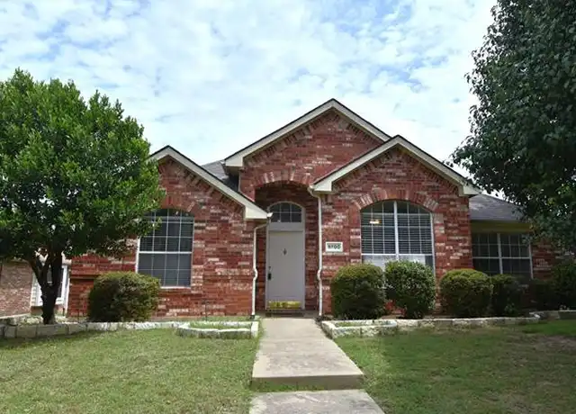 Property at 9700 Summer Dr, Frisco, TX, 75035, 3 beds, 2 baths, [object Object]