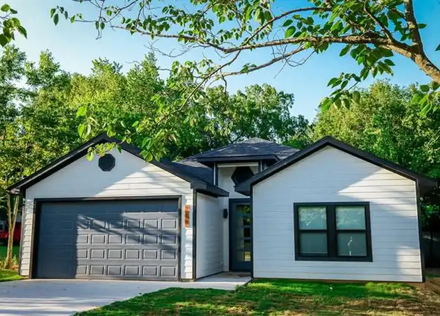 Property at 726 Dubois St, Denison, TX, 75020, 3 beds, 2 baths, [object Object]