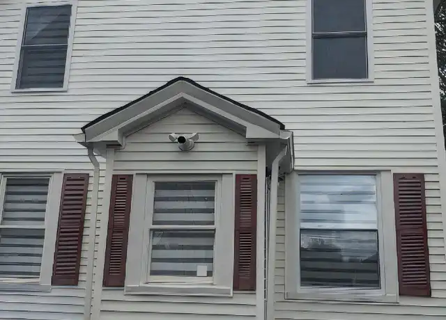 Property at 213 Francis Ave Unit 1, Pawtucket, RI, 02860, 2 beds, 1 bath, [object Object]