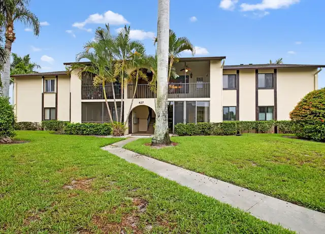 Property at 427 Pine Cir Unit D2, Greenacres, FL, 33463, 2 beds, 2 baths, [object Object]