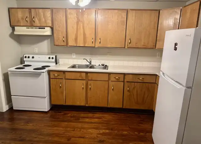 Property at 220 Main St Unit 3, Crab Orchard, KY, 40419, 1 bed, 1 bath, [object Object]