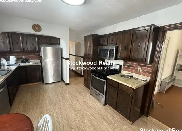 Property at 32 Howell St, Dorchester, MA, 02125, 3 beds, 1 bath, [object Object]