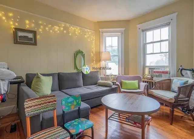 Property at 67 Marion St, Somerville, MA, 02143, 3 beds, 1 bath, [object Object]