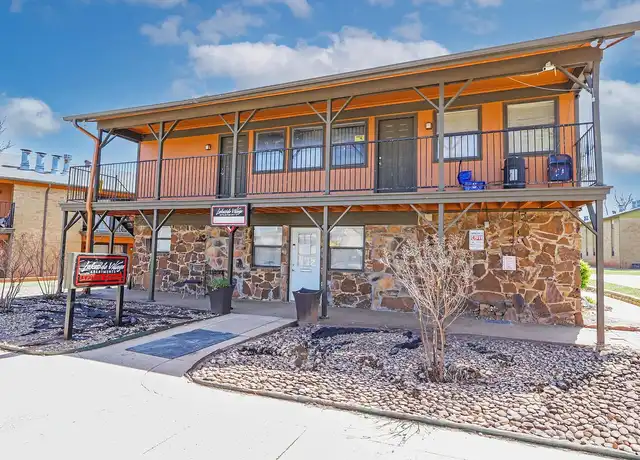 Property at Lakeside Village Apartments - 6370 W Wilshire Blvd, Oklahoma City, OK, 73132, 2 beds, 1.5 baths, [object Object]