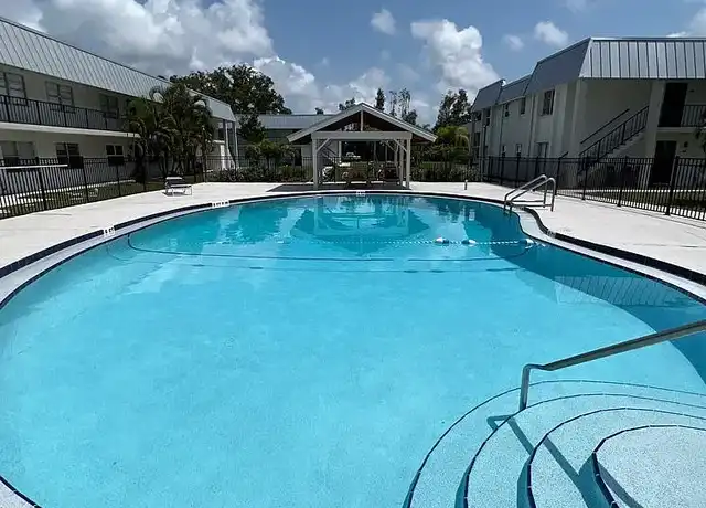 Property at 3232 On Fruitville - 3232 Fruitville Rd, Sarasota, FL, 34237, 2 beds, 1.5 baths, [object Object]