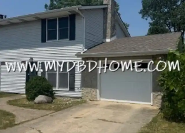 Property at 3511 Shoaff Park River Dr, Fort Wayne, IN, 46835, 2 beds, 1.5 baths, [object Object]