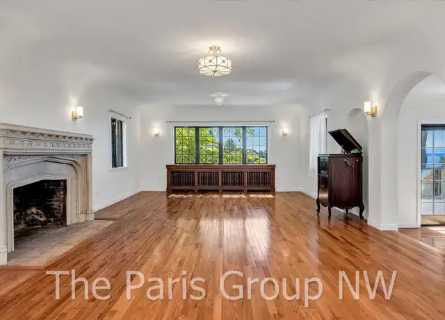 Property at 1805 NW Blue Ridge Dr, Seattle, WA, 98177, 6 beds, 3.5 baths, [object Object]