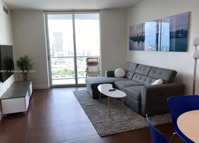 Property at 185 SW 7th St #2407, Miami, FL, 33130, 1 bed, 1.5 baths, [object Object]