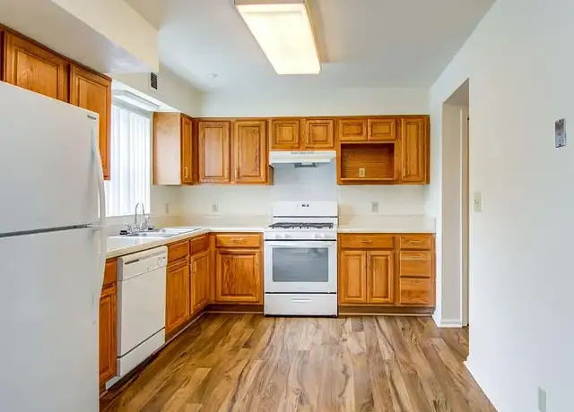 Photo of 8180 O'Conner Cres, Norfolk, VA 23503