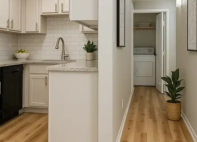 Property at Walnut Manor Apartments - 119 E Walnut St, Hillsboro, TX, 76645, 2 beds, 1 bath, [object Object]