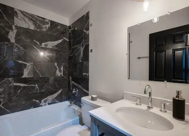 Property at Vue at 7th - 321 E 7th St, Davenport, IA, 52803, 2 beds, 1 bath, [object Object]