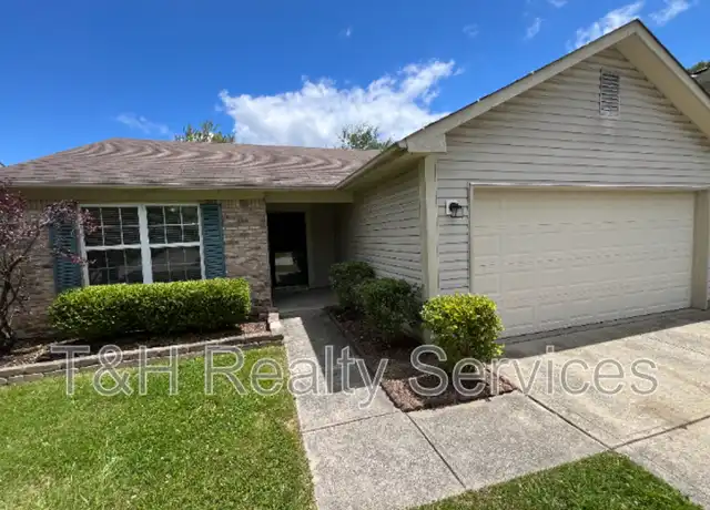 Property at 6037 Rocky River Dr, Indianapolis, IN, 46221, 3 beds, 2 baths, [object Object]