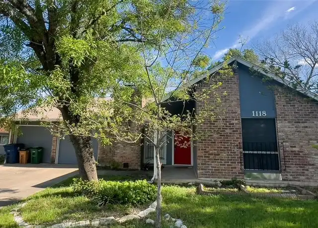 Property at 1118 Stoneoak Ln, Austin, TX, 78745, 3 beds, 2 baths, [object Object]
