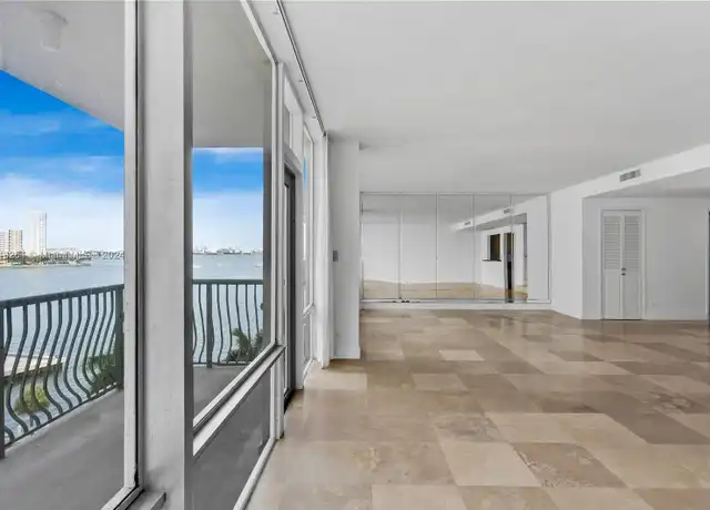 Property at 1408 Brickell Bay Dr #811, Miami, FL, 33131, 2 beds, 2.5 baths, [object Object]