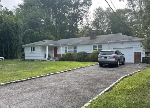 Property at 88 Sanford Ln, Stamford, CT, 06905, 3 beds, 2 baths, [object Object]