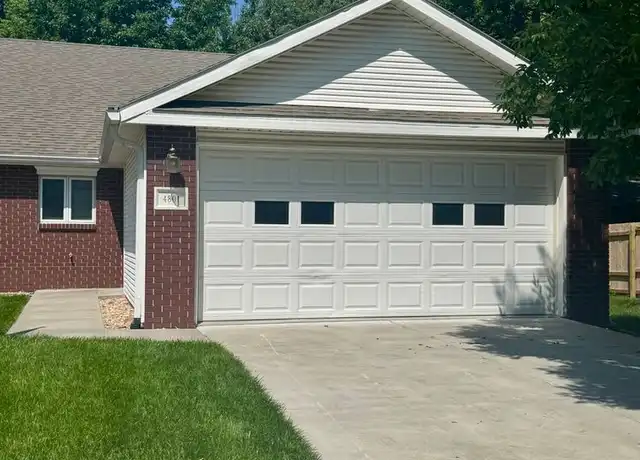 Property at 4801 S 55th Ct, Lincoln, NE, 68516, 2 beds, 2 baths, [object Object]
