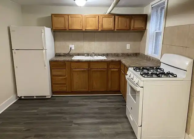 Property at 218 Steward Ave Unit L, Jackson, MI, 49201, 1 bed, 1 bath, [object Object]