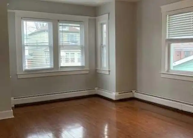 Property at 378 Park Ave Unit 2nd Fl, Fairview, NJ, 07022, 3 beds, 1 bath, [object Object]
