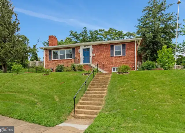 Property at 301 Moncure Dr, Alexandria, VA, 22314, 3 beds, 3 baths, [object Object]
