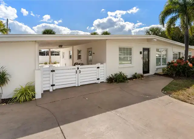 Property at 124 Field Ave E, Venice, FL, 34285, 2 beds, 1.5 baths, [object Object]