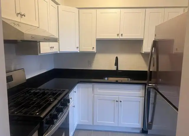 Property at 63 Ruth Ct, Middletown, NY, 10940, 2 beds, 1 bath, [object Object]