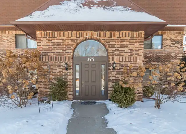 Property at 177 Uteg St Unit 208C, Crystal Lake, IL, 60014, 2 beds, 1.5 baths, [object Object]