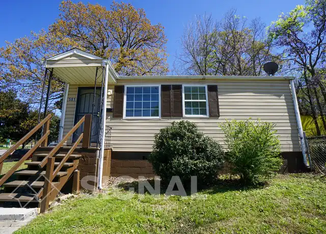Property at 581 Seminole Cir, Fairfield, AL, 35064, 2 beds, 1 bath, [object Object]