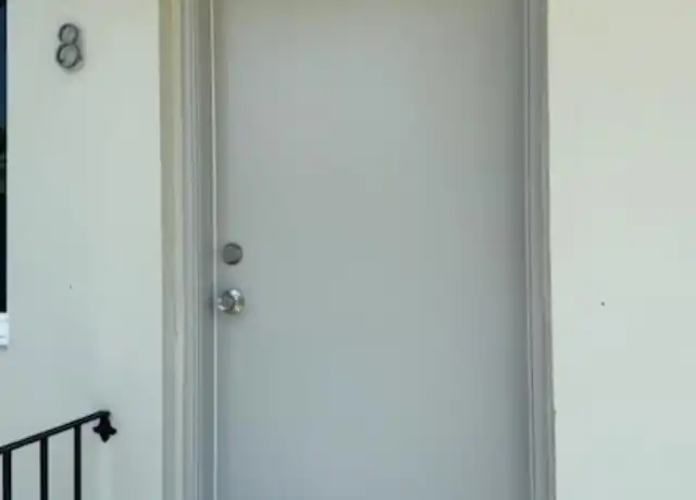 Property at 245 SW 18th Ct, Miami, FL, 33135, 1 bed, 1 bath, [object Object]
