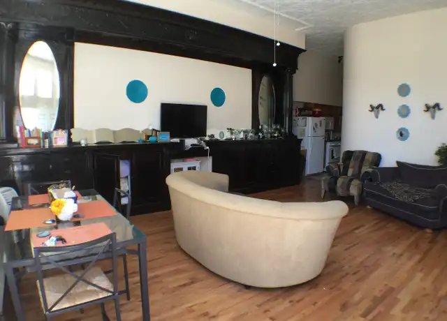 Property at 2034 W Webster Ave Unit 1, Chicago, IL, 60647, 2 beds, 1 bath, [object Object]