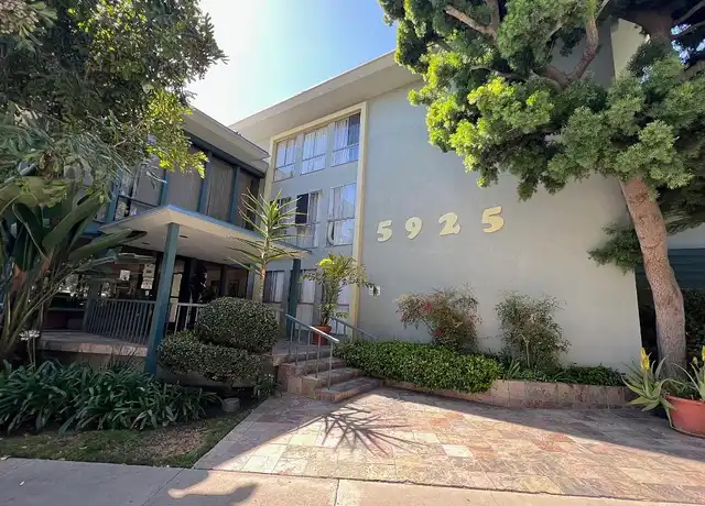 Property at Fox Hills Apartments - 5925 Canterbury Dr, Culver City, CA, 90230, 3 beds, 2 baths, [object Object]